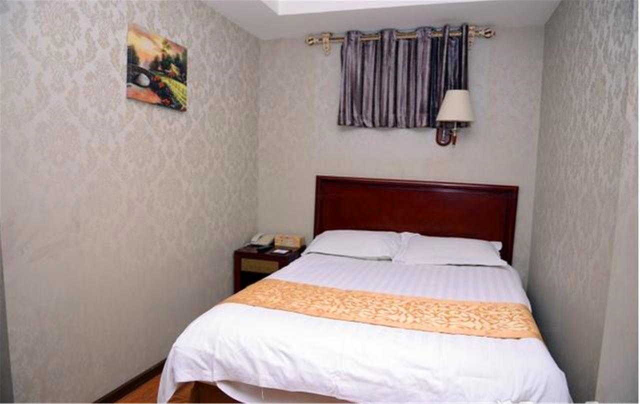 Greentree Inn Heilongjiang Harbin Zhongyang Street Business Hotel Exterior photo