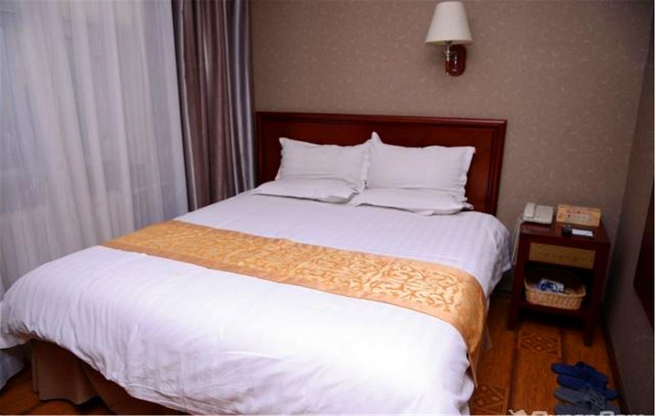 Greentree Inn Heilongjiang Harbin Zhongyang Street Business Hotel Exterior photo